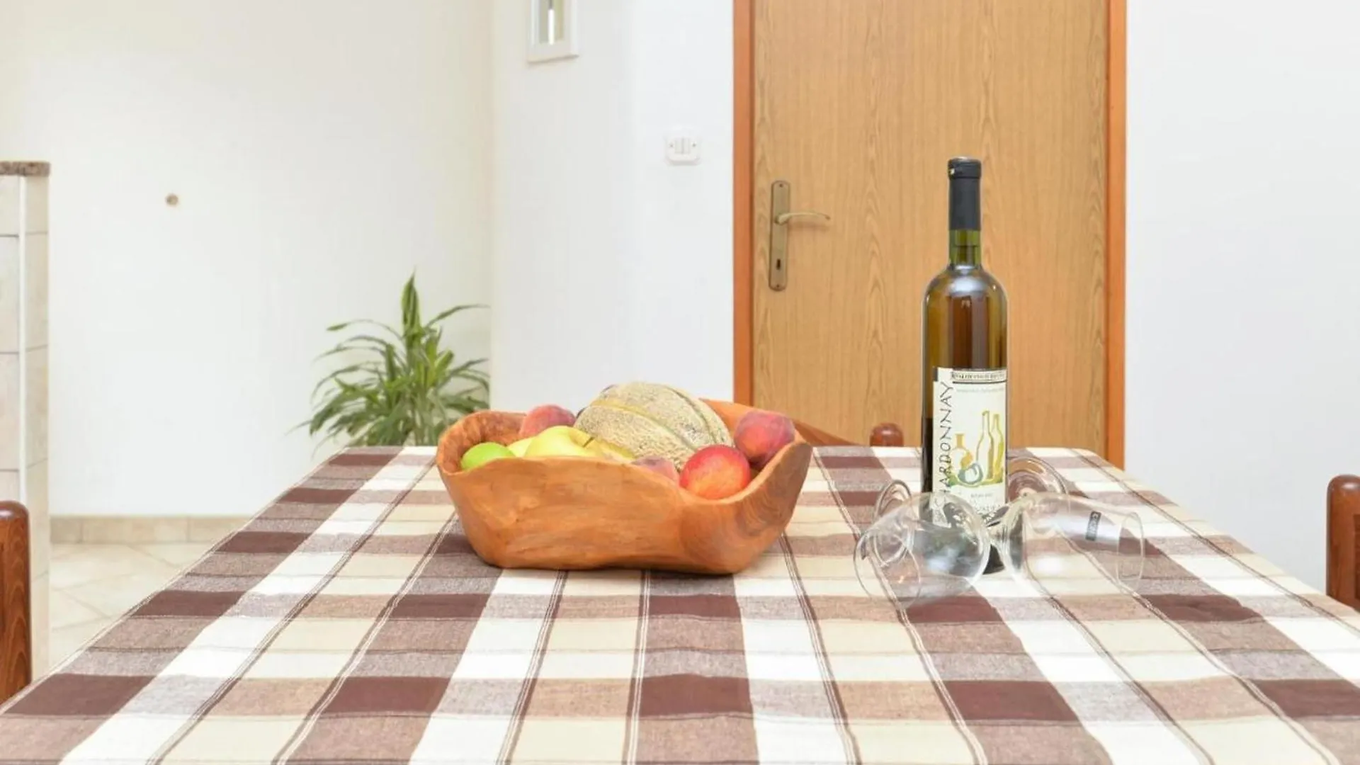 Cozy Apartment With Terrace And Bbq Stinjan Croatia